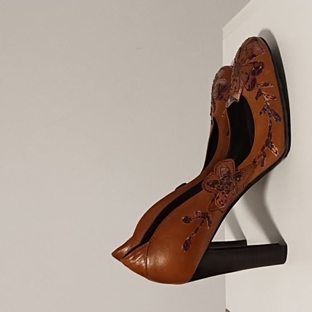 Apepazza Brown Leather Floral Heel